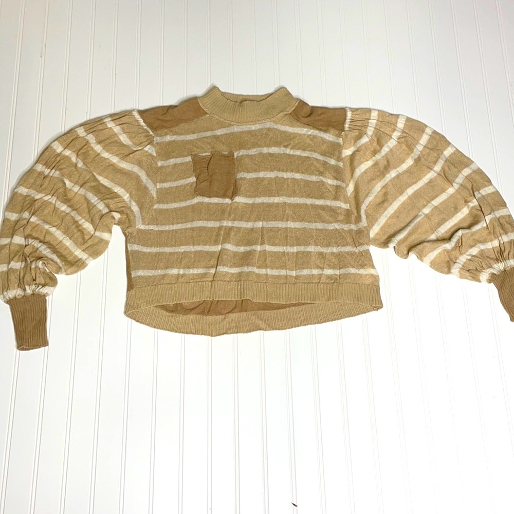 Balloon sleeve sweater
